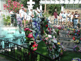 Elvis family graves